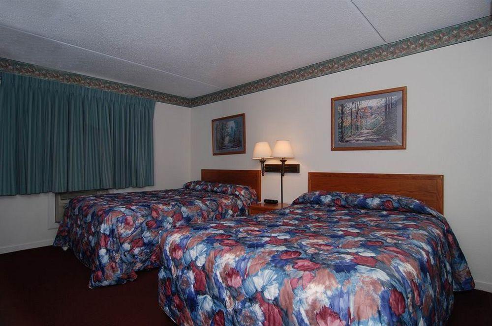 Knights Inn And Suites - Grand Forks Extérieur photo