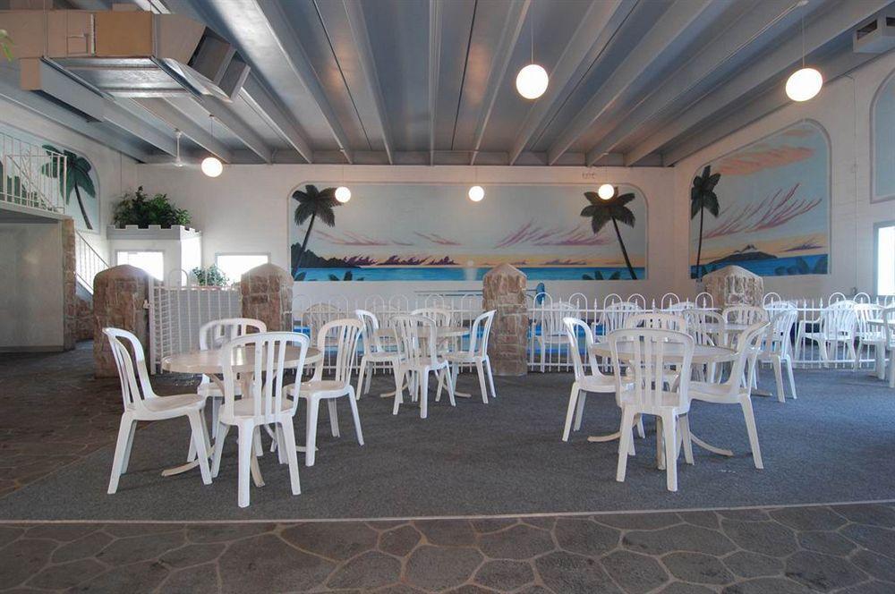 Knights Inn And Suites - Grand Forks Extérieur photo